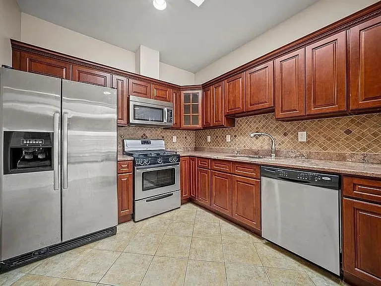 41 Wright Ave #2 — Photo 10