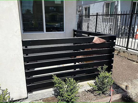 3rd image of 631 N Normandie Ave