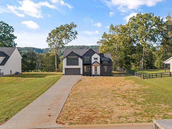 2nd image of 5739 Mountain Vista Ln