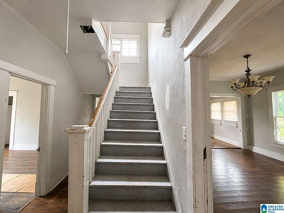 3rd image of 2608 Avenue T