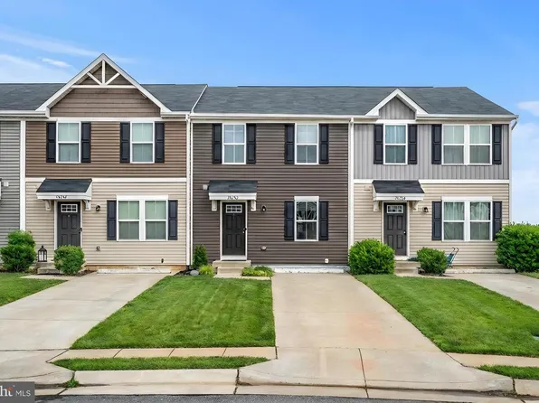 35252 Sara Ct, Locust Grove, VA 22508