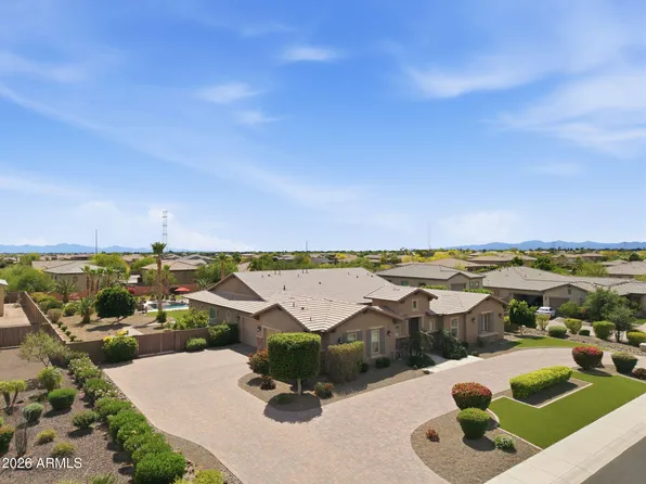 7561 W ARTEMISA Avenue, Peoria, AZ 85383