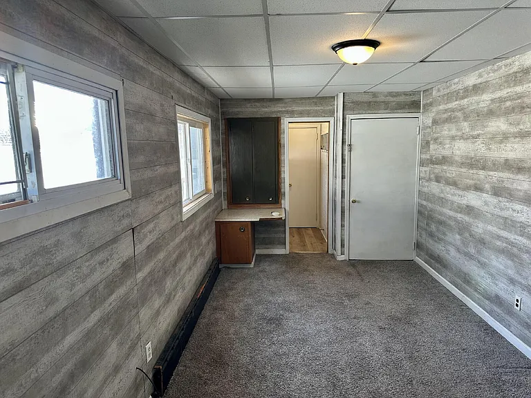 218 2nd St N #4 — Photo 3