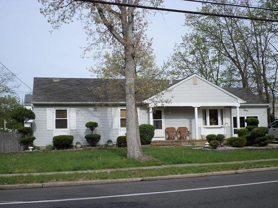 1st image of 782 Coolidge Ave