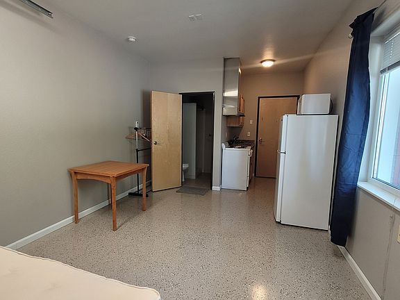 2nd image of 3535 Shanly St #1