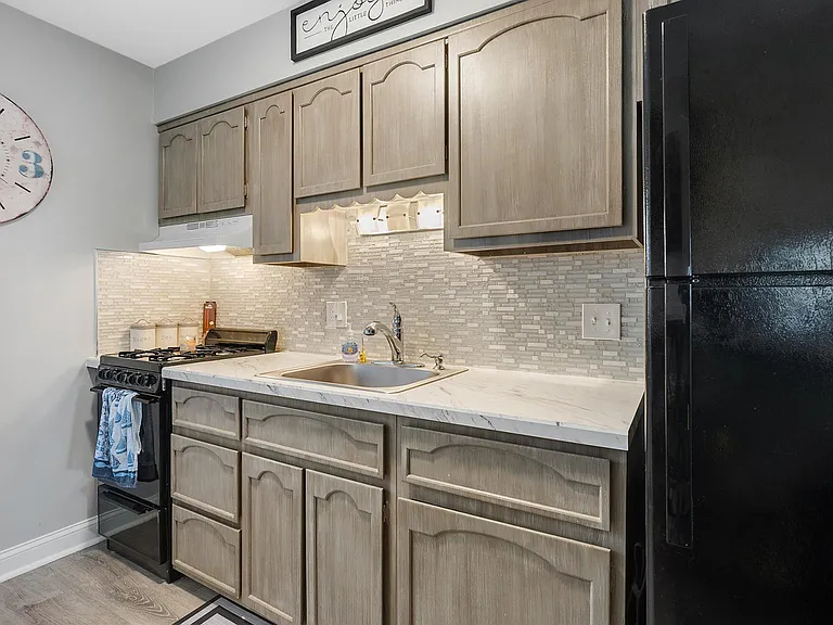 3562 Simpson Ave #2 — Photo 13