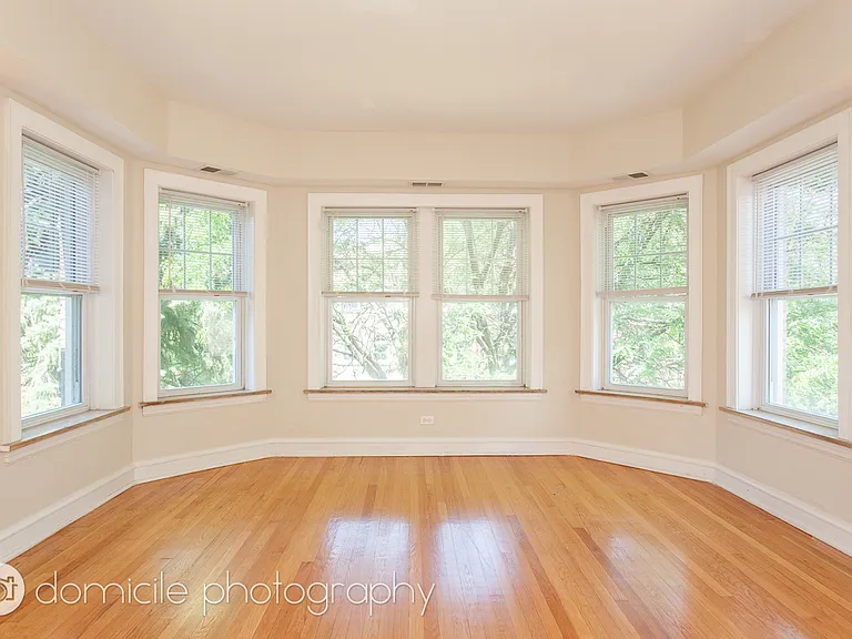 2141 W Arthur Ave #3 — Photo 4