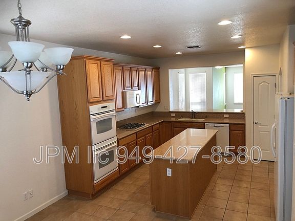3rd image of 470 Shire Ct