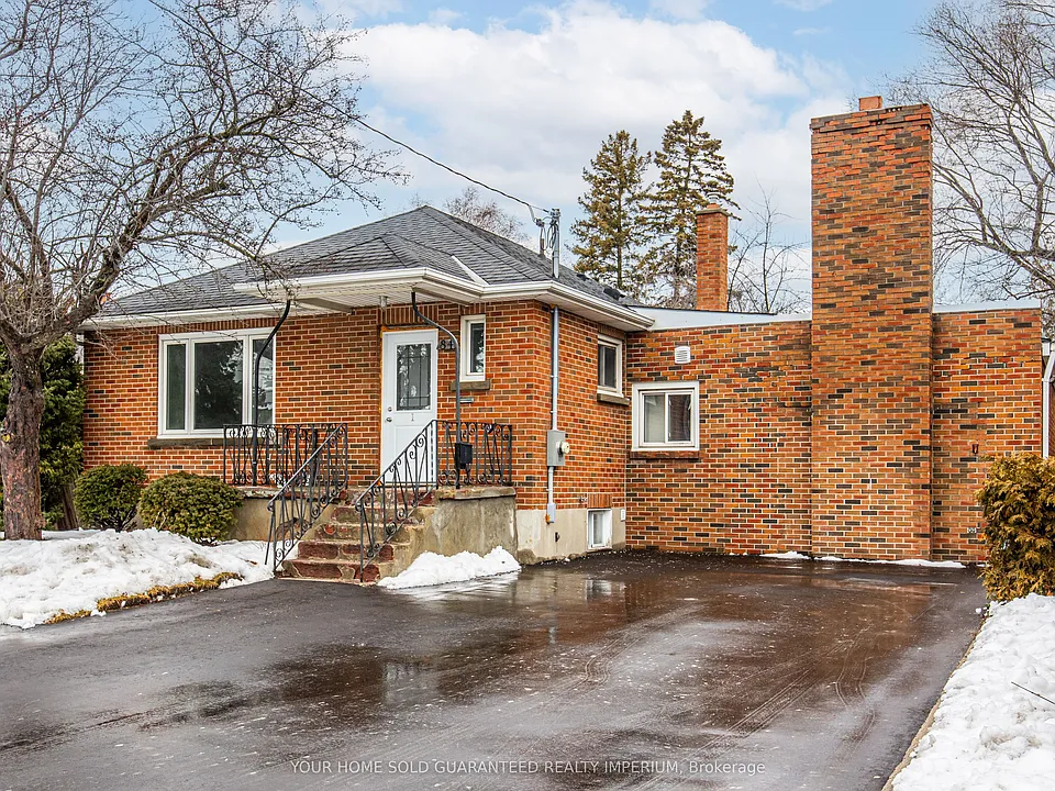 84 Taunton Rd W #3