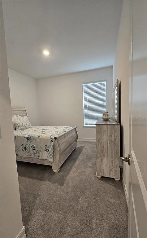 3 bed, 3.0 bath, 2156 sqft, $3,100 — Photo 2