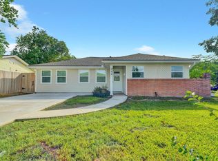 713 Scarborough Ln, Pasadena, TX 77506