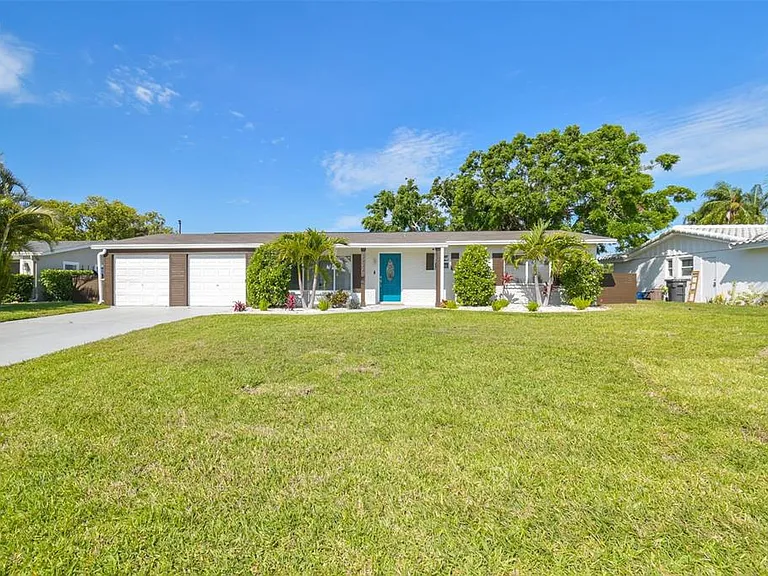 3922 Fontainebleau Dr — Photo 5