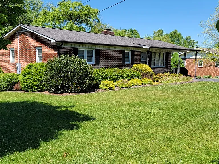 172 Valley View Ter — Photo 1