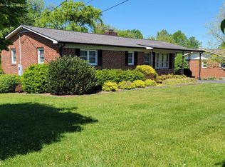 172 Valley View Ter, Waynesville, NC 28786