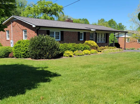 172 Valley View Ter, Waynesville, NC 28786