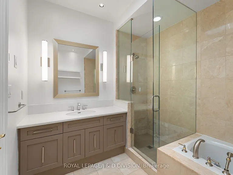 6 Huntley St — Photo 33