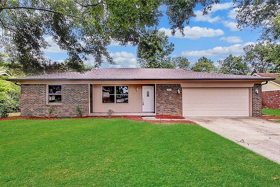 1st image of 7807 Venetian Way