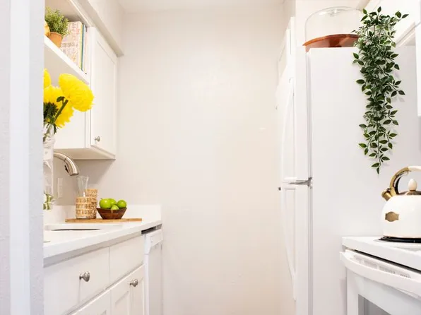 Gazebo Apartments (Denton, Tx)