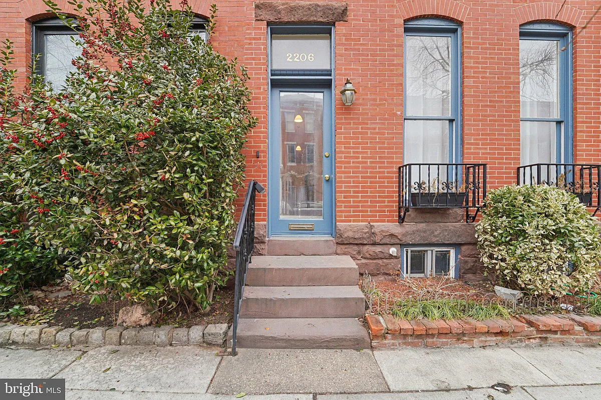 Building Photo - 2206 E Baltimore St
