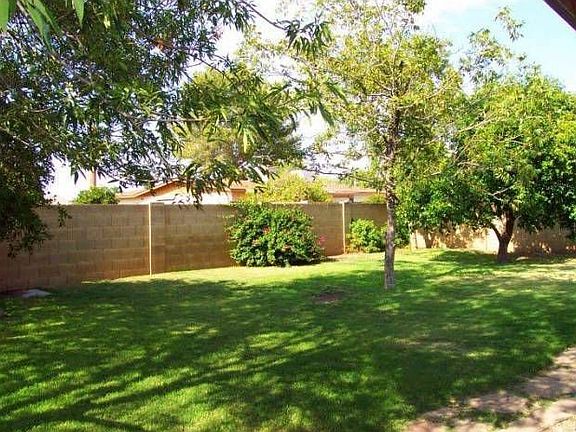 3rd image of 3308 W Desert Cove Ave