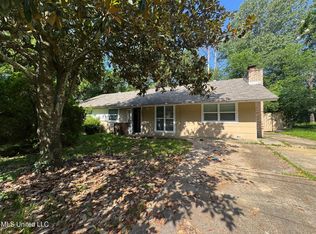 2971 Kentwood Dr, Jackson, MS 39212