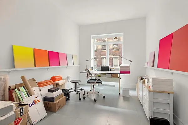 Sold by Triplemint | media 19