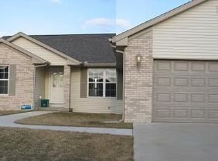 2604 Landis Farm Rd, Urbana, IL 61802