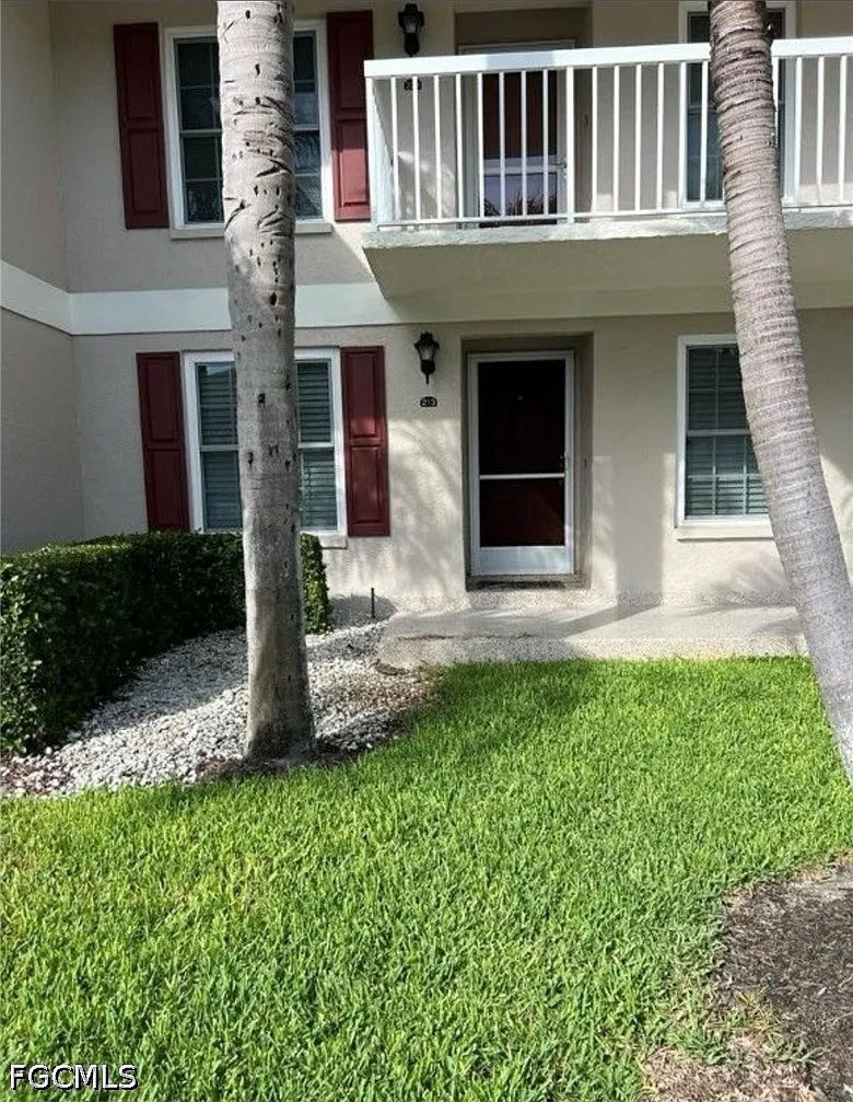 2 bed, 2.0 bath, 787 sqft, $3,495 — Photo 2