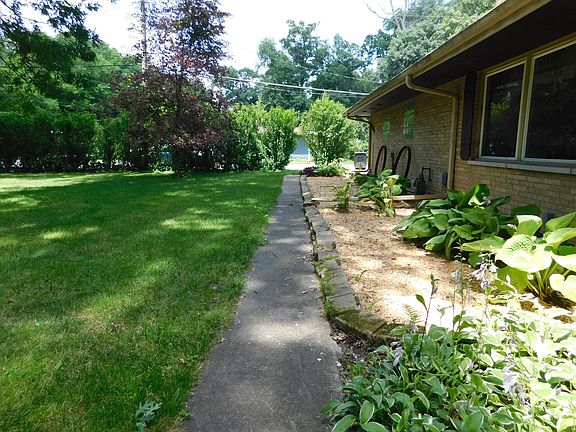 4th image of 2387 Swanson Rd