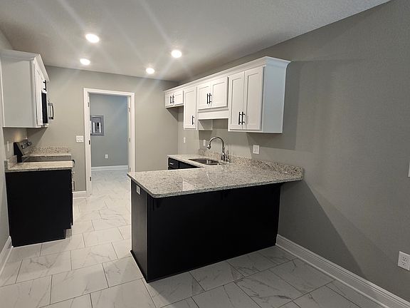 4th image of 7806 Ira Dr
