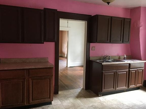 4th image of 1129 Carolina Ave