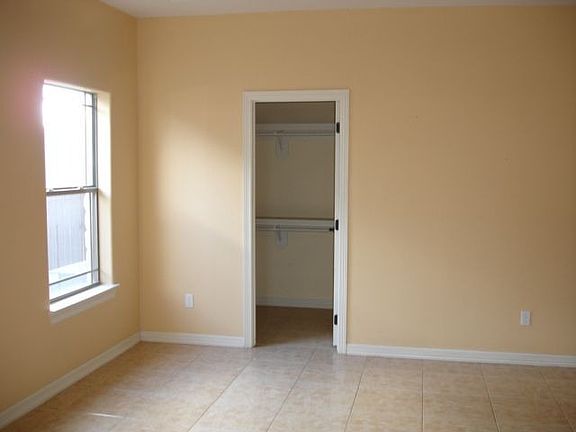 4th image of 2503 Biltmore Ave