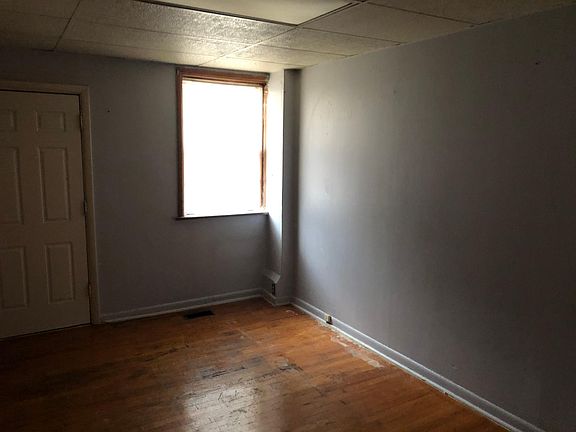 4th image of 4600 Delor St APT 1R