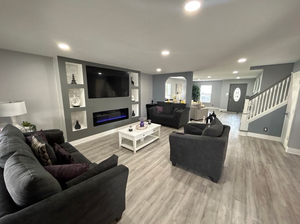 9982 Big Bend Dr