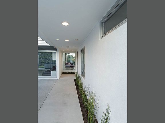 5th image of 1466 N Bel Air Rd