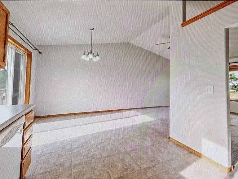 5816 S Galway Ave — Photo 8