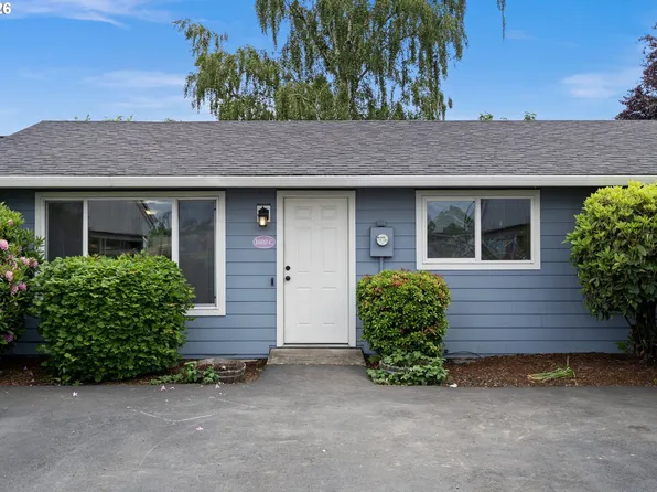 1602 N Deborah Rd APT C, Newberg, OR 97132