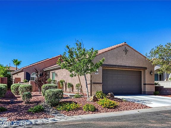 3rd image of 11463 Crimson Rose Ave