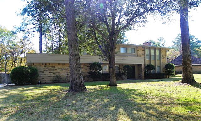 1st image of 119 Trailwood Cir