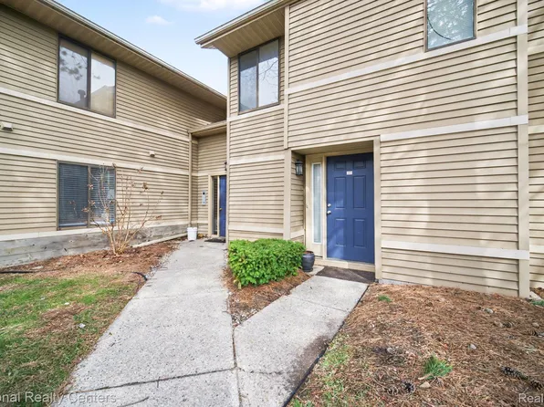 175 Briarcrest Dr Unit 111, Ann Arbor, MI 48104