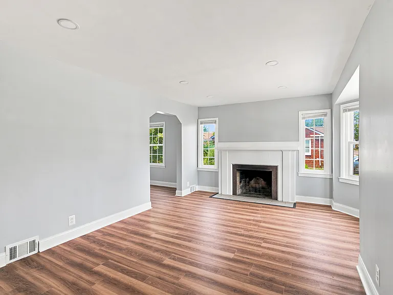 3677 Somerset Ave — Photo 6