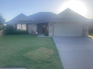 7026 Cherokee Xing W, Oklahoma City, OK 73132