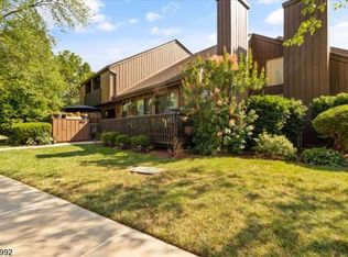 143 Kingsberry Dr #143, Somerset, NJ 08873