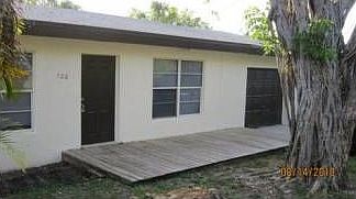1st image of 706 SE 22nd St