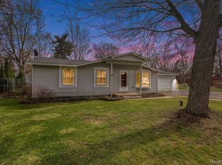 3300 Giddings Blvd, Highland, MI