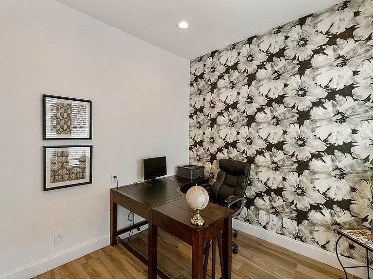 442 W Carob Dr — Photo 16