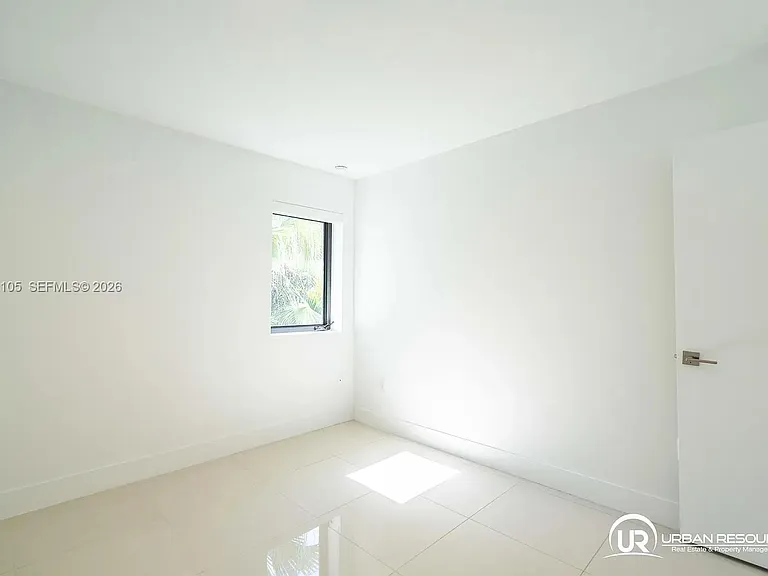1971 Bay Dr #124 — Photo 11