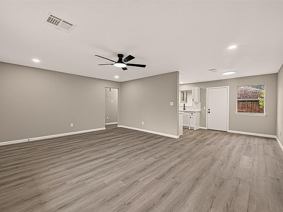 4th image of 8630 Valley Meadow Dr