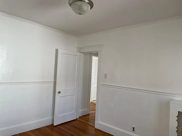 38 Hemlock St #2 — Photo 7