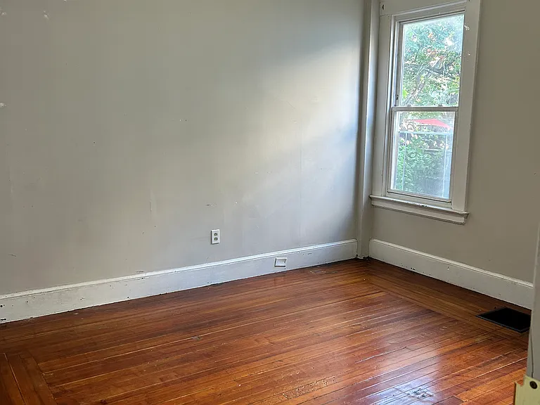 334 Sherman Ave #1 — Photo 7